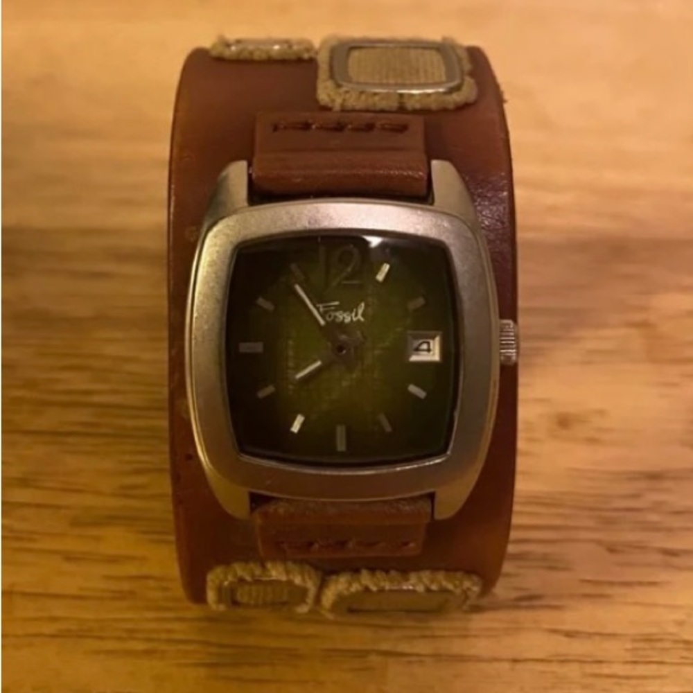 Leather fossil watch